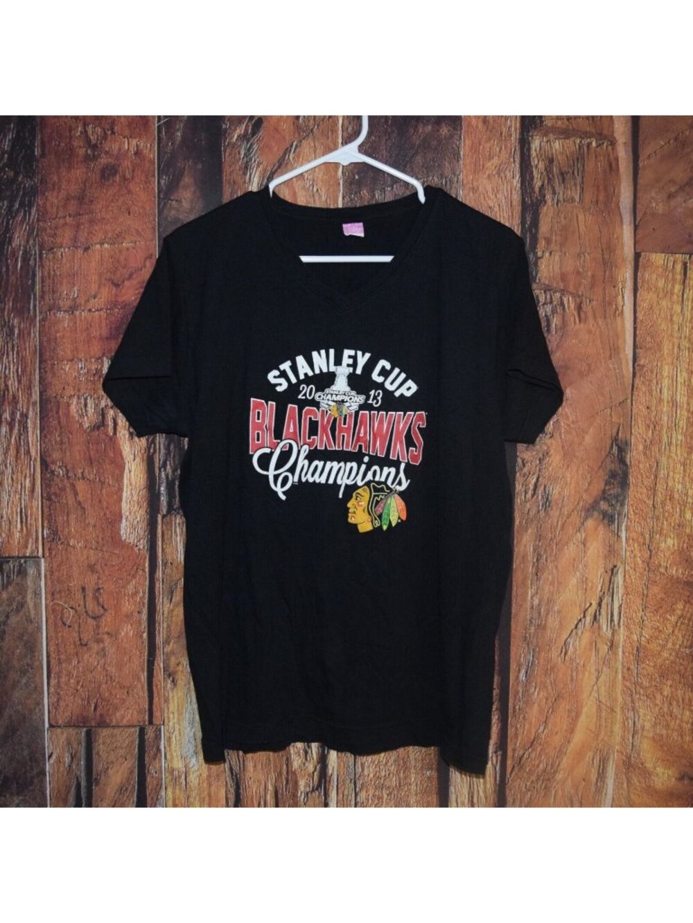 Stanley Cup 2013 Champions Chicago BlackHawks Women's Sz XL T-Shirt